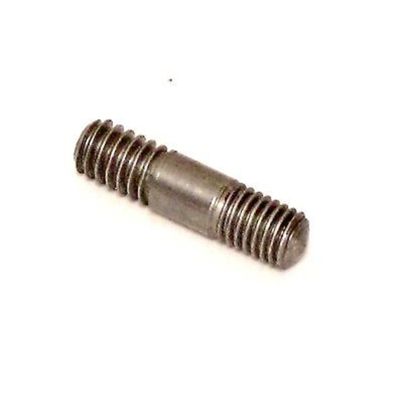 06-7582 Norton stud NMT2252 rocker cover Commando *