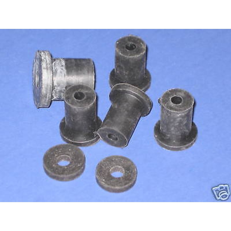 Triumph 650 oil tank RUBBER kit rubbers 66 67 68 69 70 82-6039 82-6673 82-6968