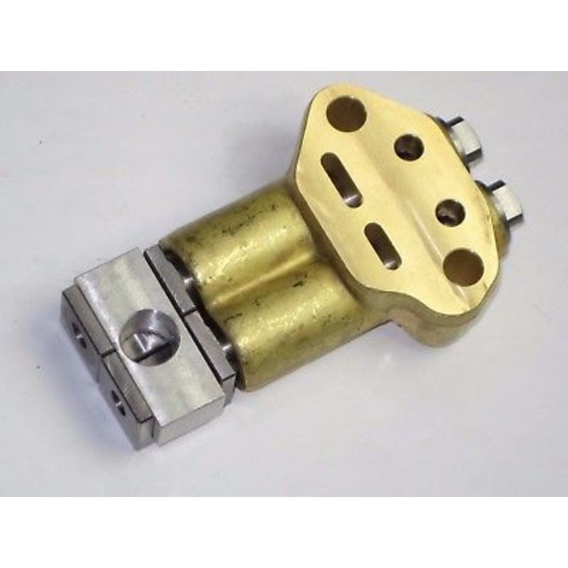 Triumph 70-9421 OIL PUMP T120 T140 TR6 TR7 twins unit 500 650 750 1963 to 1982