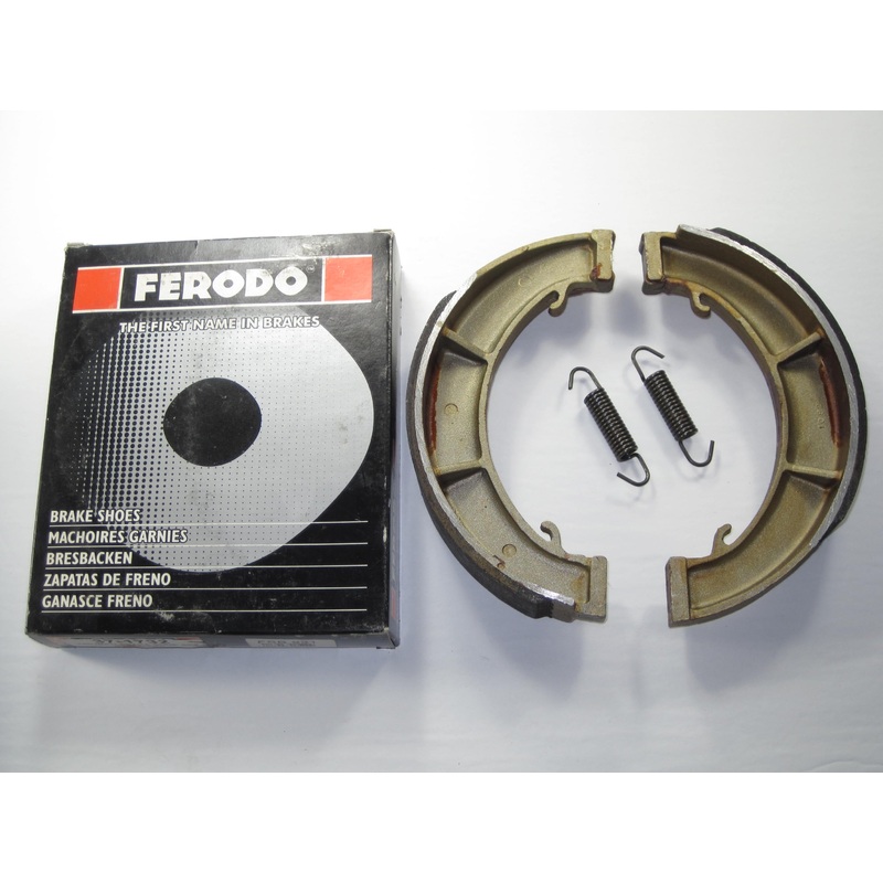 Triumph front brake shoes T120 TR6 1966 67 500 1968 8 37-1732/3 Ferodo Italy