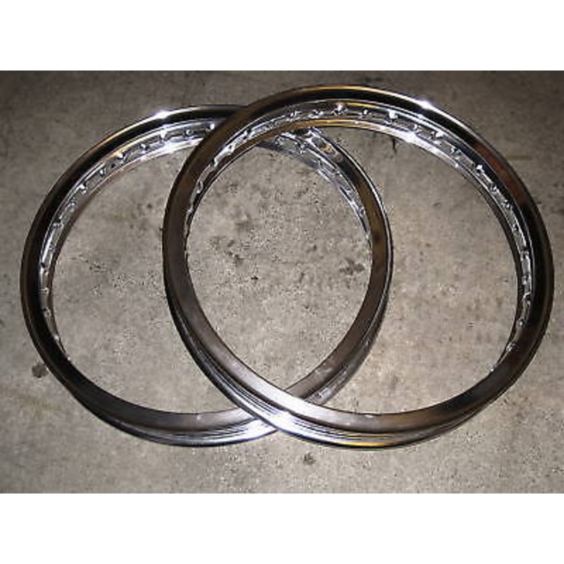 Triumph front disc 19 wm2 rear disc wm3 18 Valanced high shouldered aluminum