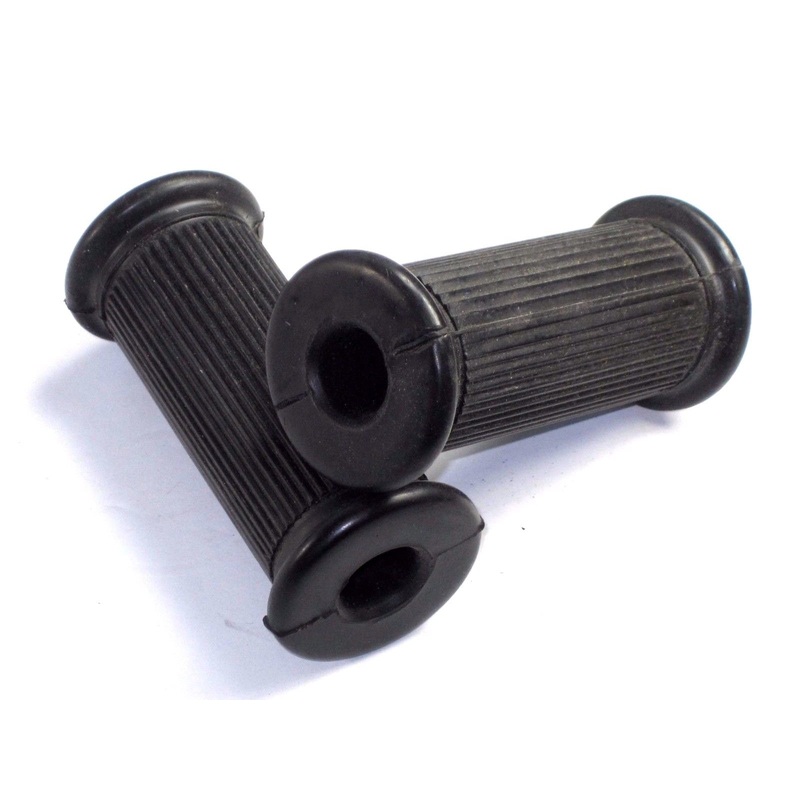 Matchless footrest rubbers front rider 4 x 1 9/16 x 5/8 round hole 01-0847