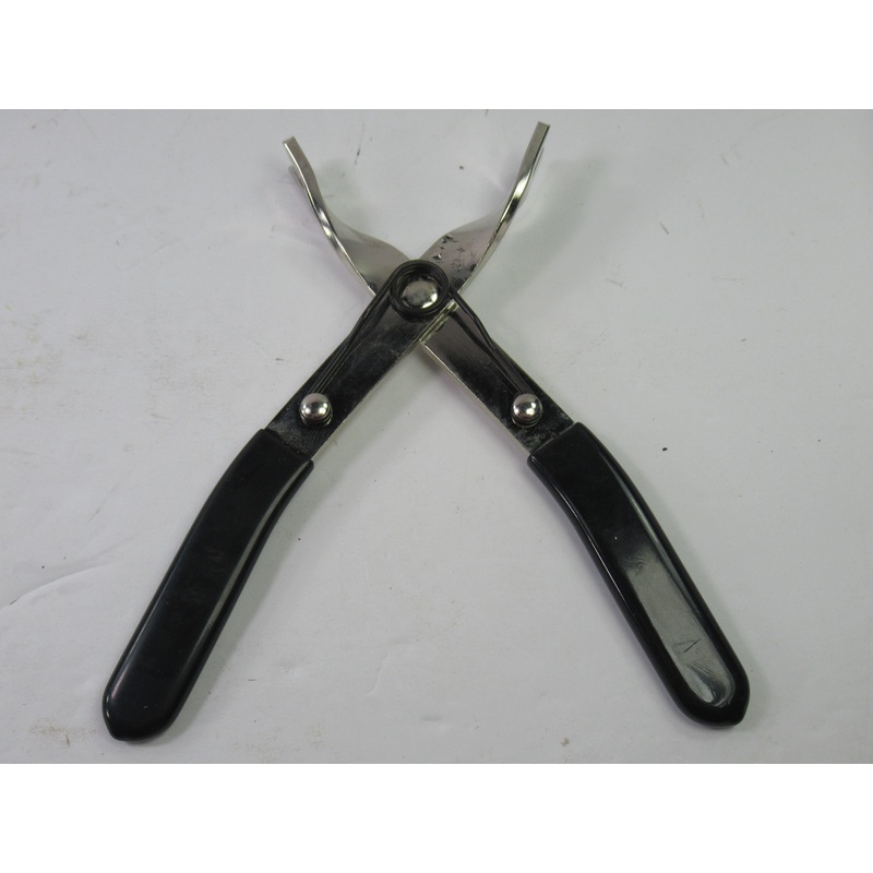 Lucas bullet terminal closing tool