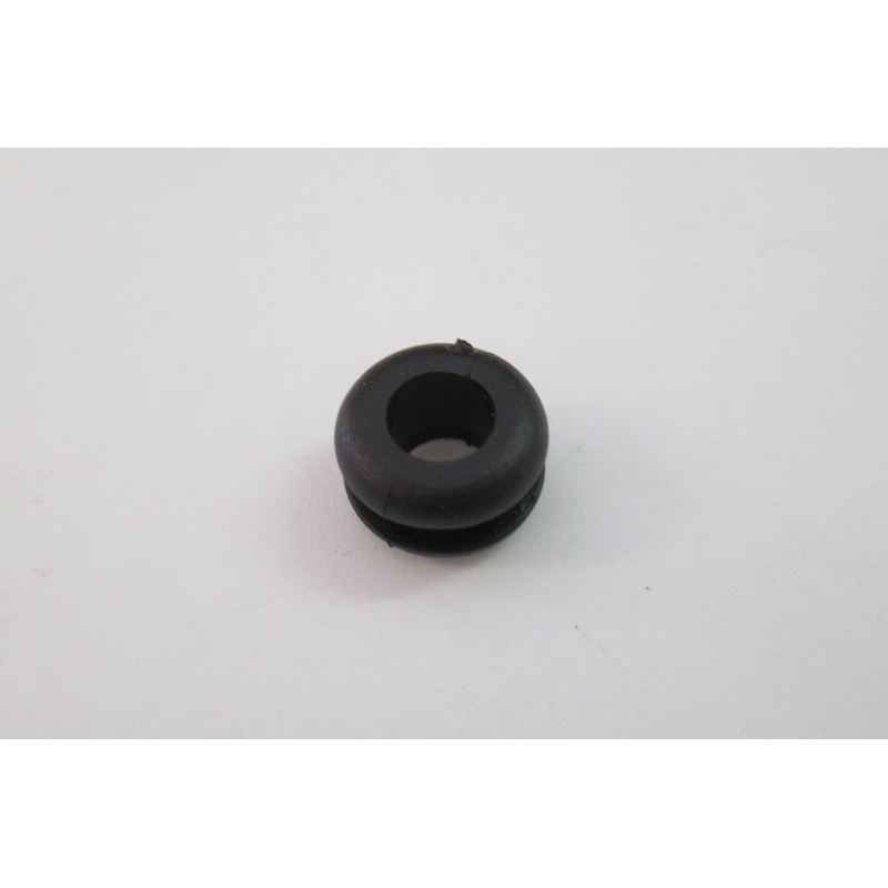 06-4152 Norton Commando grommet