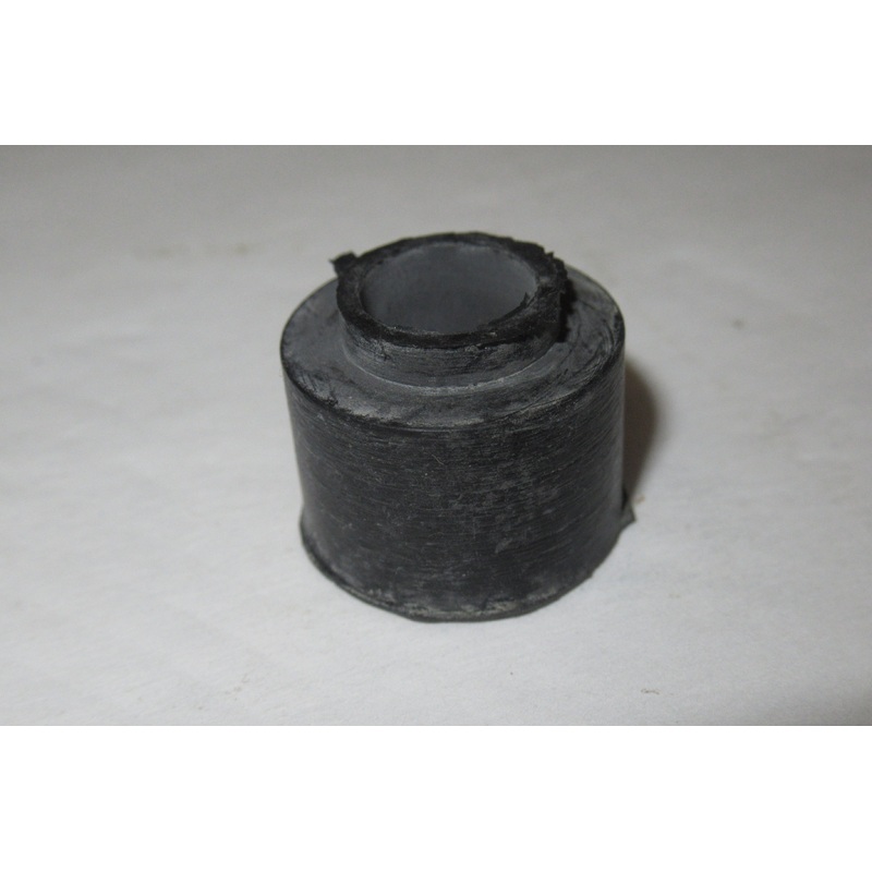 TRIUMPH 82-9543 PETROL TANK SPIGOT RUBBER