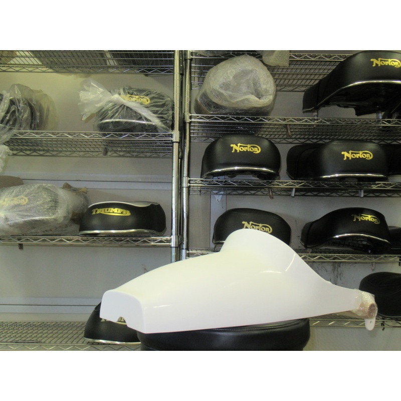 06-2039 Norton fastback tailpiece tail fairing Commando 1969 1970