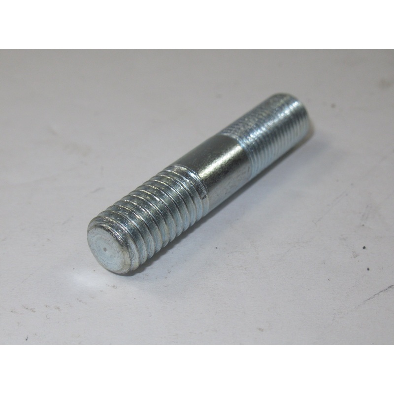 06-7871 Norton Cylinder base stud NM24251