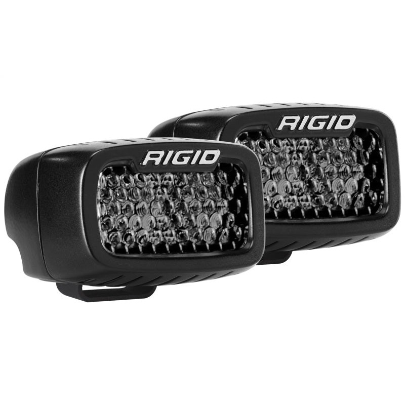 Rigid Industries SR-M Series PRO Midnight Edition – Spot – Diffused – Pair