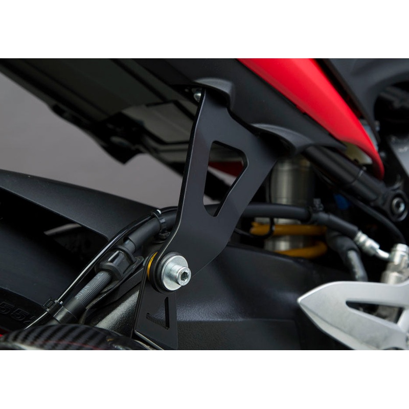 GSXS1000/F 16-20 AL MFLR BRKT  SKU: 200BG111000