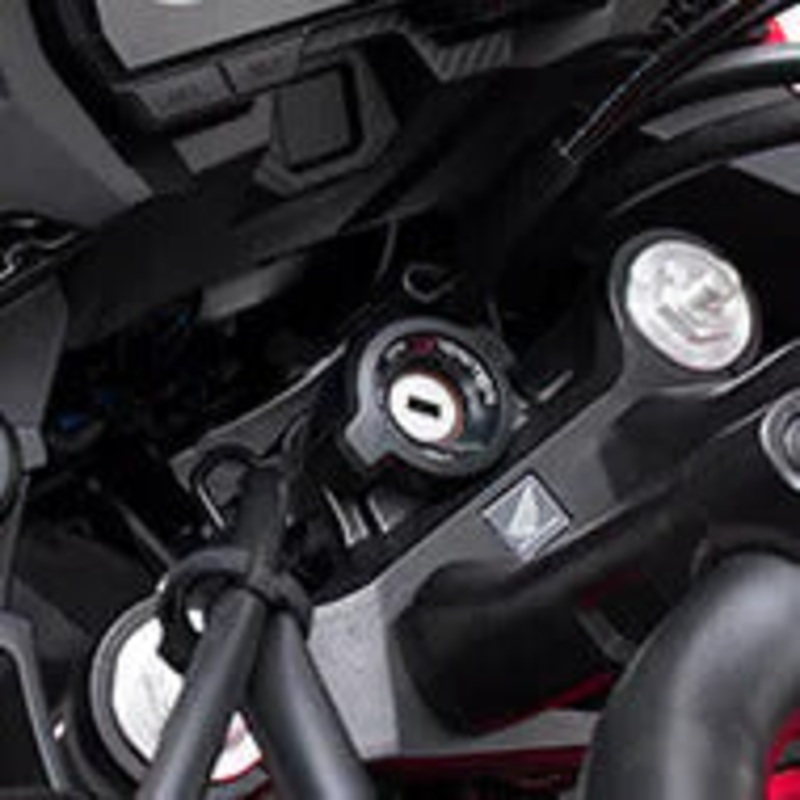 12V Accessory Socket|One Size